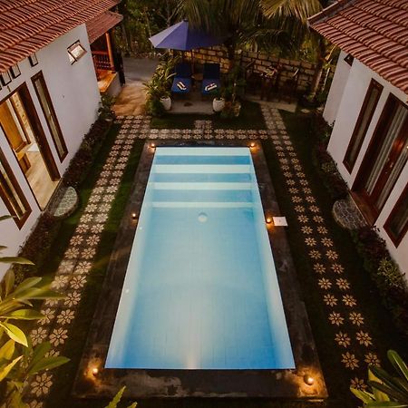 Oka Cottage Sakti Kültér fotó